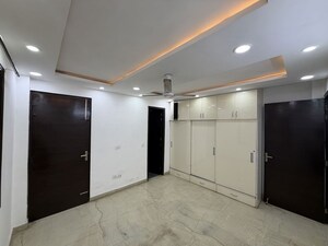 Room in 2 BHK Builder Floor at Patel Nagar – for Rent