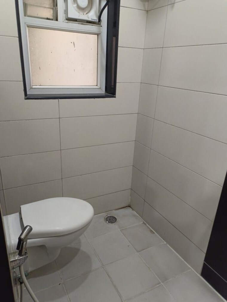 Bathroom, legend-apartment-somajiguda 3 Bedroom 2200 Sq.Ft. Apartment In Somajiguda Hyderabad 10765599