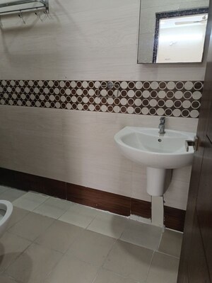 Bathroom in 3 BHK Apartment at Legend Apartment Somajiguda, Somajiguda – for Rent