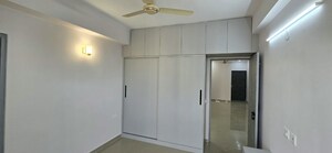 Room in 2.5 BHK Apartment at Conscient Habitat 102, Sector 102 – for Rent