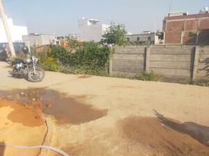  Plot For Sale in Wave City