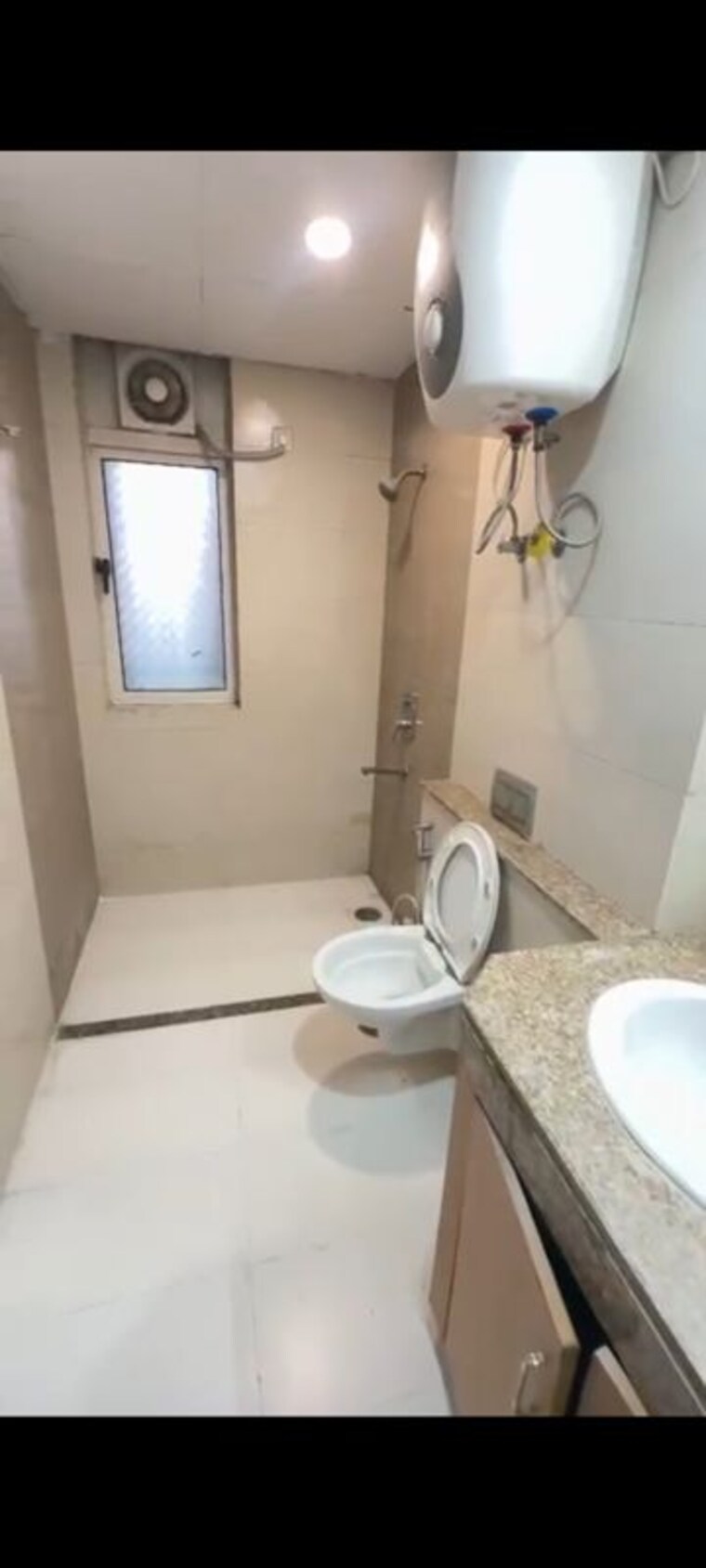 Bathroom, jaypee-greens-kalypso-court 3.5 Bedroom 2800 Sq.Ft. Apartment In Sector 128 Noida 10768648