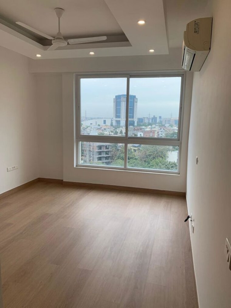 Room, emaar-the-vilas 4 Bedroom 4850 Sq.Ft. Apartment In Sector 25 Gurgaon 10768658