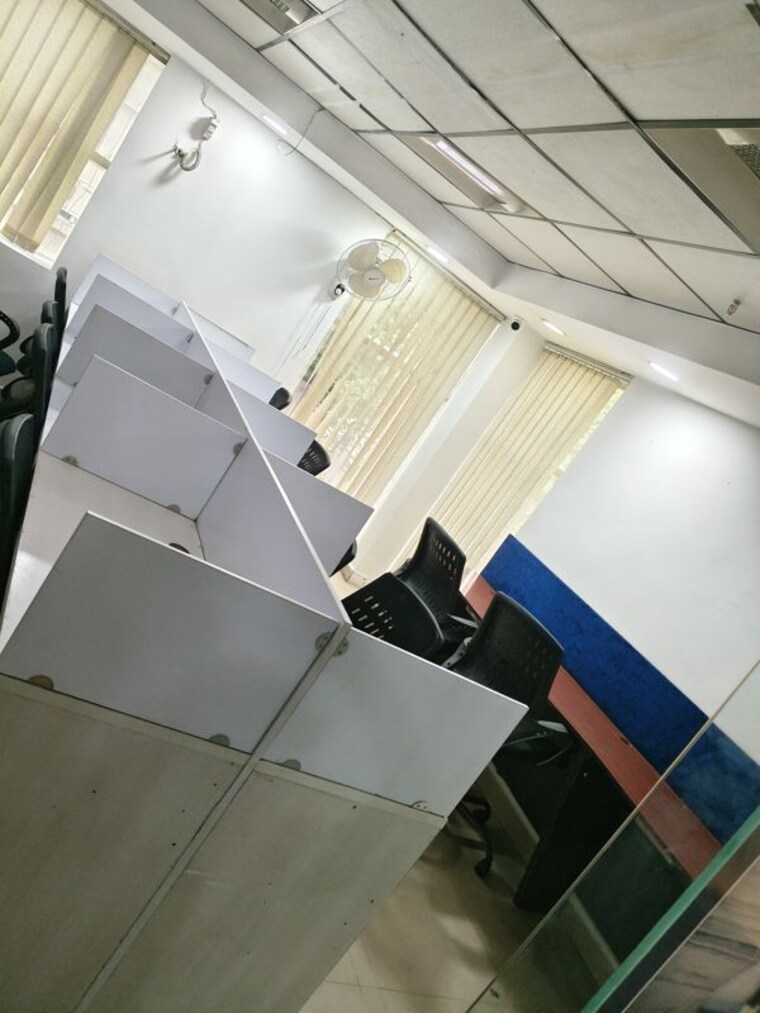 Team Area, sector 3 Commercial Office Space 1000 Sq.Ft. In Sector 3 Noida 10768663