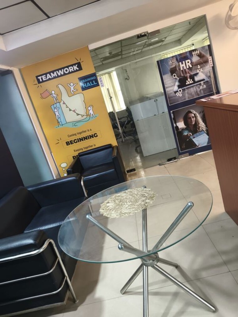 Team Area, sector 3 Commercial Office Space 1000 Sq.Ft. In Sector 3 Noida 10768663