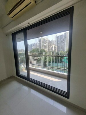 Room in 3 BHK Apartment at Kanakia Levels, Malad East – for Rent
