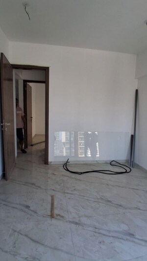 Room in 3 BHK Apartment at Laxmi Madhuvan, Malad East – for Rent