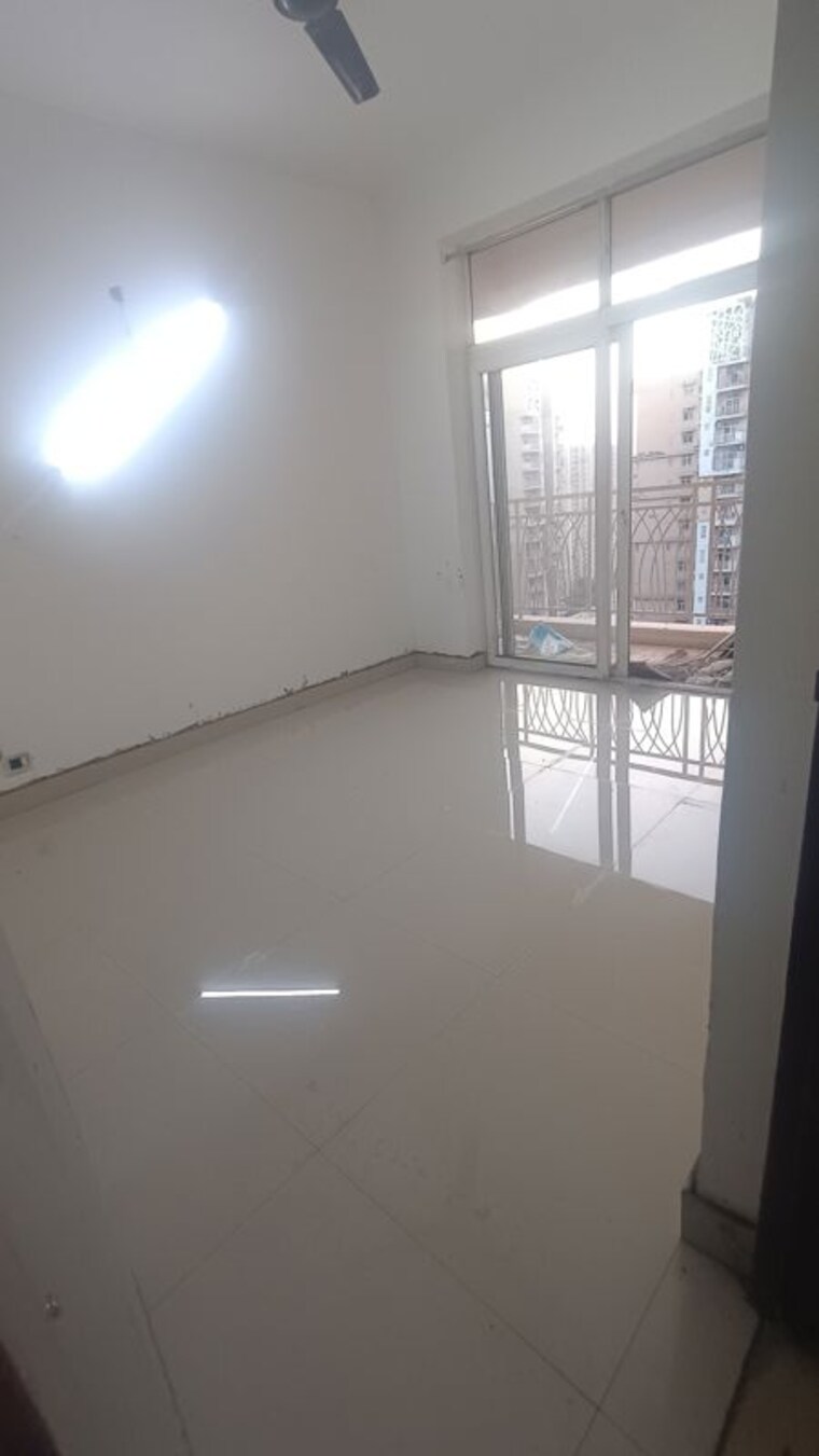 Room, mahagun-mywoods 2 Bedroom 1000 Sq.Ft. Apartment In Sector 16c Greater Noida Greater Noida 10768713