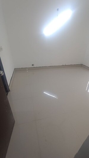 Room in 2 BHK Apartment at Mahagun Mywoods, Sector 16c Greater Noida – for Rent