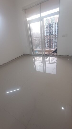 Furnished Amenities in 2 BHK Apartment at Mahagun Mywoods, Sector 16c Greater Noida – for Rent