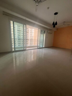 3 BHK Apartment For Sale in Mahagun Mirabella, Sector 79