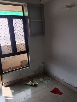 Room in 2.5 BHK Apartment at Star Rameshwaram, Raj Nagar Extension – for Rent