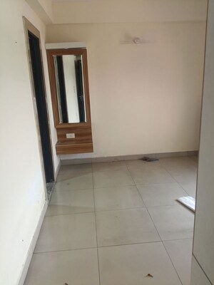 Room in 2.5 BHK Apartment at Star Rameshwaram, Raj Nagar Extension – for Rent