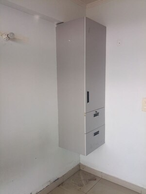 Room in 2.5 BHK Apartment at Star Rameshwaram, Raj Nagar Extension – for Rent