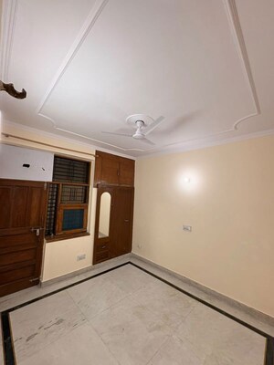 Room in 2 BHK Apartment at Gardenia Gateway, Sector 75 – for Rent