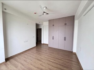Room in 3 BHK Apartment at Tulip Yellow, Sector 69 – for Sale