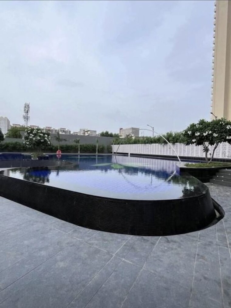 Swimming Pool, tulip-yellow 3 Bedroom 1704 Sq.Ft. Apartment In Sector 69 Gurgaon 10768748