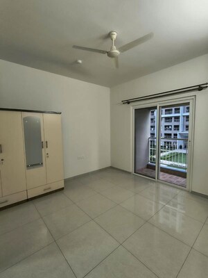 Room in 2 BHK Apartment at Sobha Dream Gardens, Thanisandra Main Road – for Rent