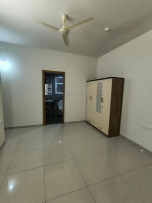 Room in 2 BHK Apartment at Sobha Dream Gardens, Thanisandra Main Road – for Rent