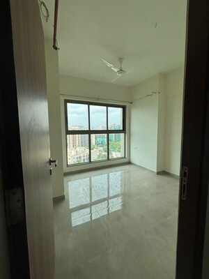 2 BHK Apartment For Sale in Modis Rashmi Signature, Malad West