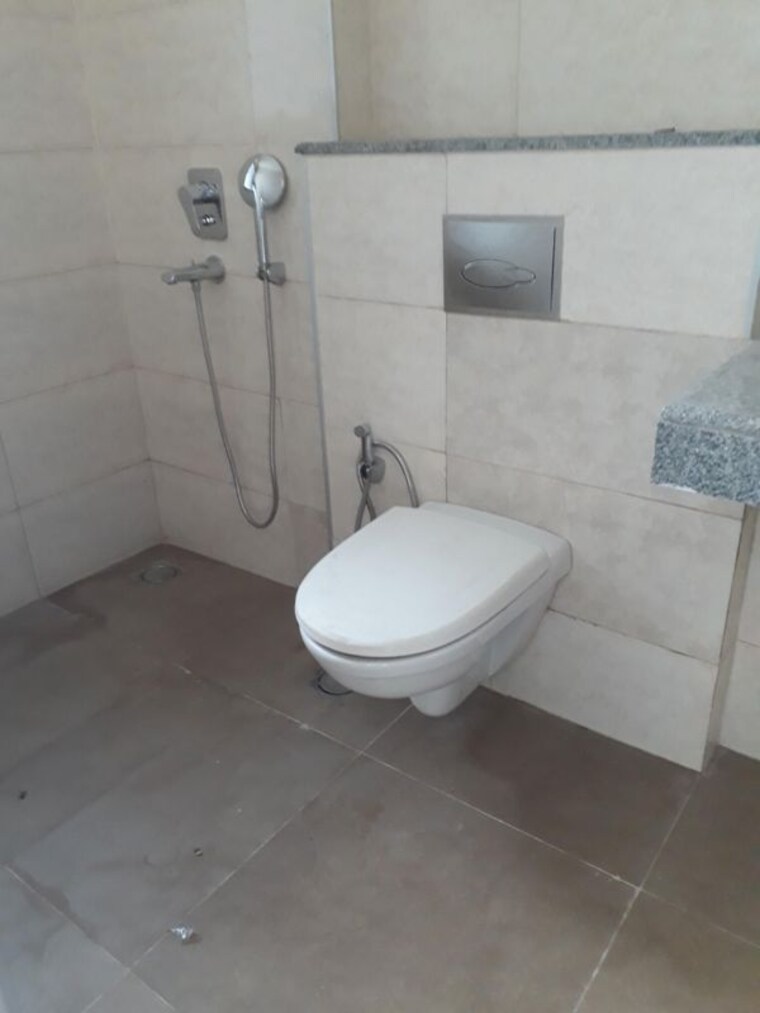 Bathroom, tata-primanti-tower-residences 4 Bedroom 2905 Sq.Ft. Apartment In Sector 72 Gurgaon 10767545