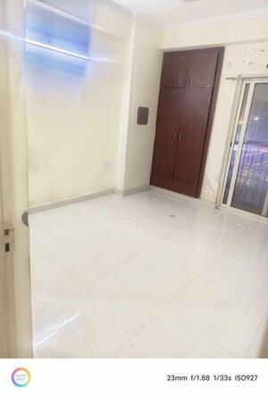 Room in 1 BHK Apartment at Maxblis Grand Kingston, Sector 75 – for Rent