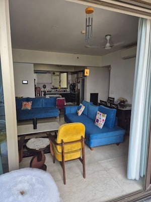 Room in 3 BHK Apartment at Tata Primanti-Tower Residences, Sector 72 – for Sale