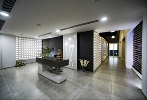 3 BHK Apartment – Entrance View at Tata Primanti-Tower Residences, Sector 72 - for Sale