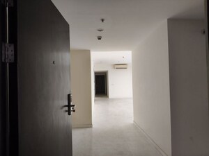 Room in 3 BHK Apartment at Tata Primanti Phase 2, Sector 72 – for Sale