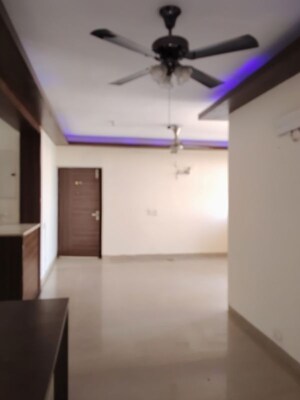 Furnished Amenities in 3 BHK Apartment at Unitech Uniworld Gardens 2, Sector 47 – for Rent