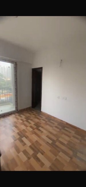 Room in 2 BHK Apartment at La Residentia, Tech Zone 4 Greater Noida – for Sale