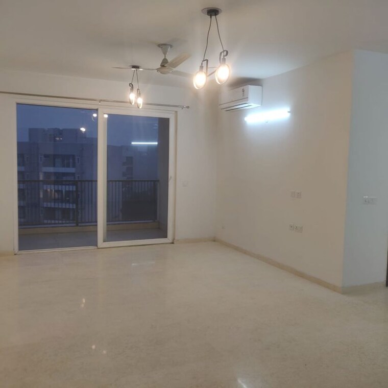 Room, dlf-gardencity-enclave 3.5 Bedroom 1720 Sq.Ft. Builder Floor In Sector 93 Gurgaon 10768851