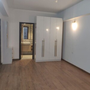 Room in 4 BHK Builder Floor at DLF Garden City Plots I, Meoka – for Rent