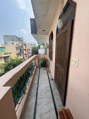 Balcony in 2 BHK Builder Floor at Palam Vihar – for Rent