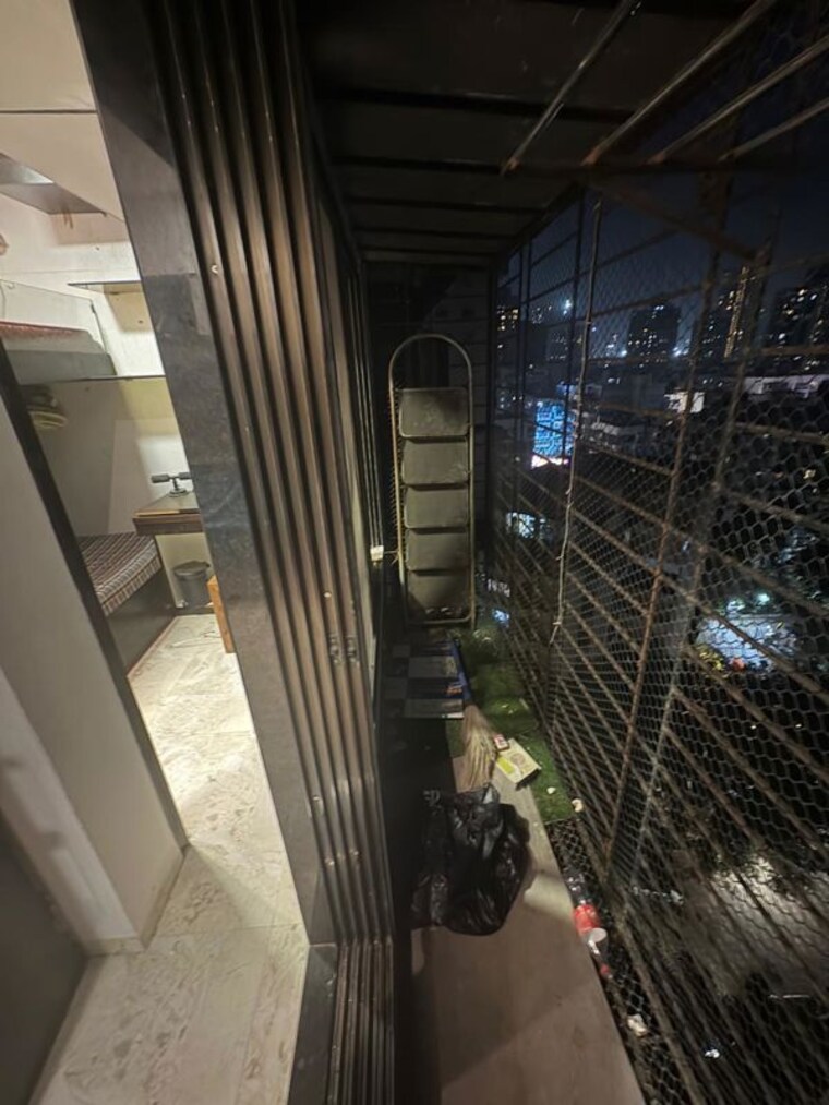 Balcony, amit-estate 1 Bedroom 550 Sq.Ft. Apartment In Andheri West Mumbai 10768892