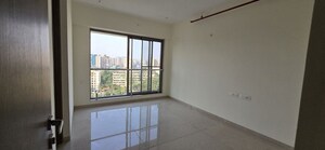 Room in 4 BHK Apartment at Hubtown Seasons, Chembur – for Rent
