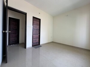 Room in 1 BHK Apartment at Dadar West – for Rent