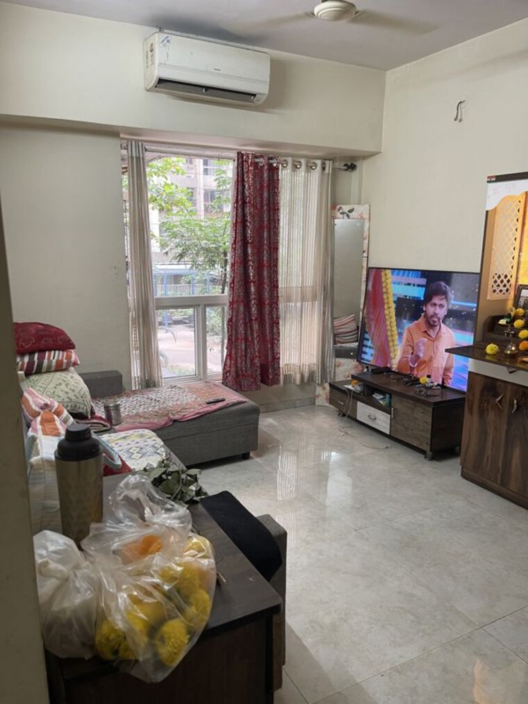 Living Room, lodha-amara 1 Bedroom 472 Sq.Ft. Apartment In Kolshet Road Thane 10768886