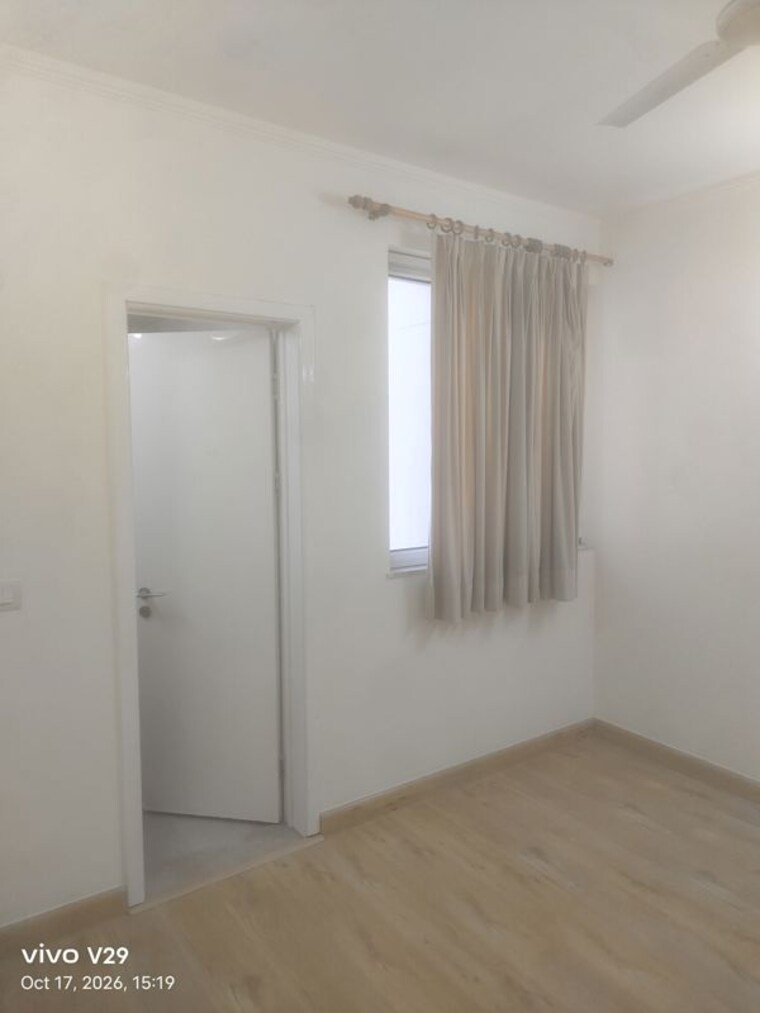 Room, dlf-trinity-towers 4 Bedroom 2558 Sq.Ft. Apartment In Dlf Phase V Gurgaon 10768901