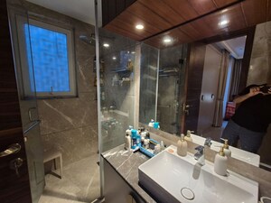 Team Area in 3 BHK Builder Floor at Saket – for Rent