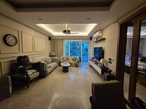 3 BHK Builder Floor For Rent in Saket
