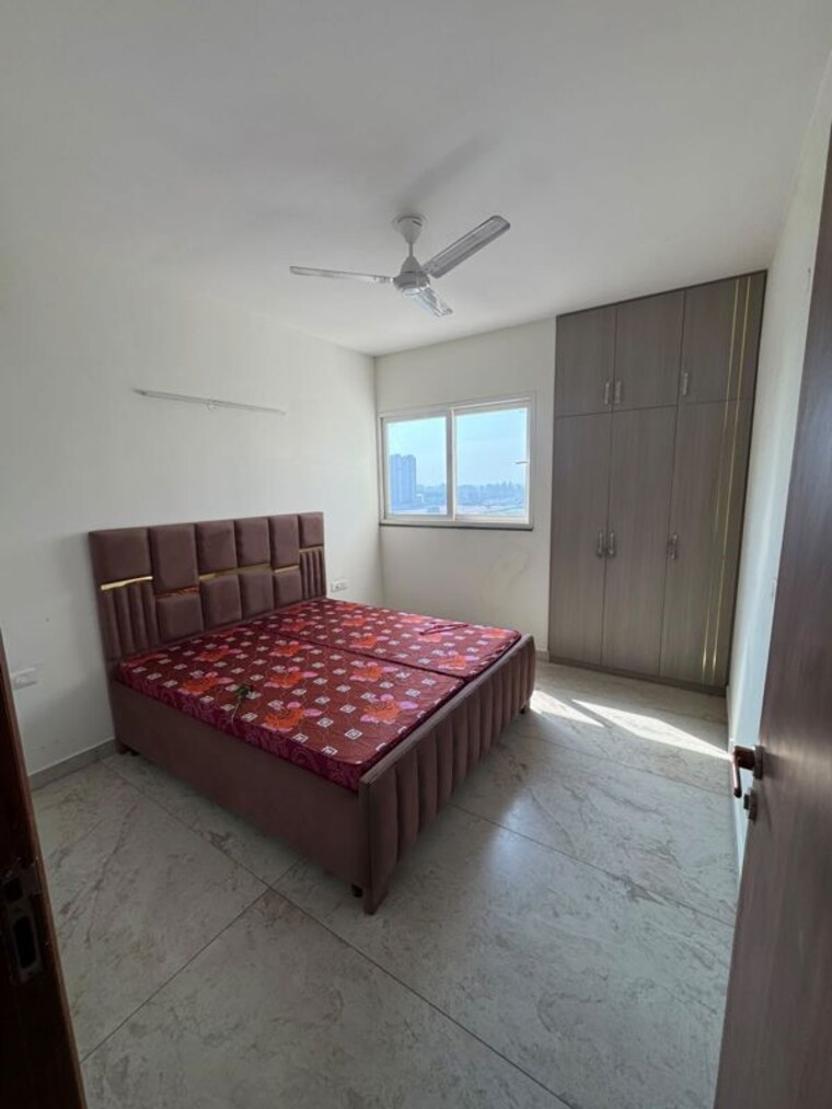 Bedroom, malwa-escon-primera 3 Bedroom 2050 Sq.Ft. Apartment In International Airport Road Zirakpur 10768939