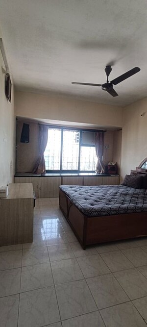 Bedroom in 2 BHK Apartment at Chembur – for Rent