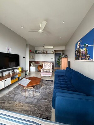 Team Area in 2 BHK Apartment at Parel – for Sale