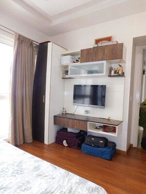Room in 2 BHK Apartment at Parel – for Sale