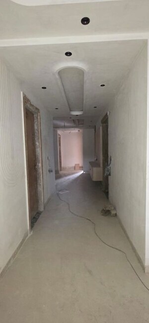 Bathroom in 3 BHK Builder Floor at Amolik Residency, Sector 86 – for Sale