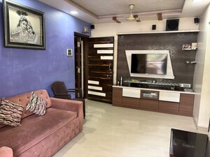 2 BHK Apartment For Rent in Goregaon East