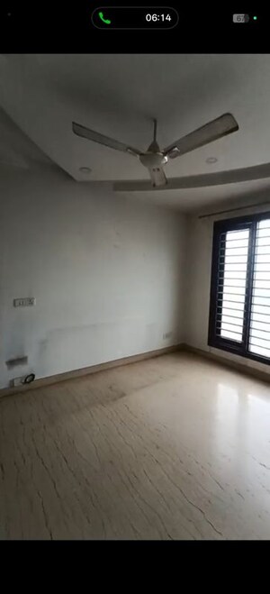 Room in 2 BHK Builder Floor at Lajpat Nagar I – for Rent