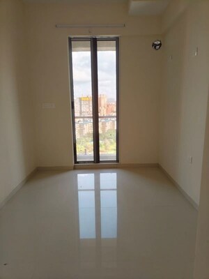 Room in 2 BHK Apartment at USD Unique Vistas, Manpada – for Rent
