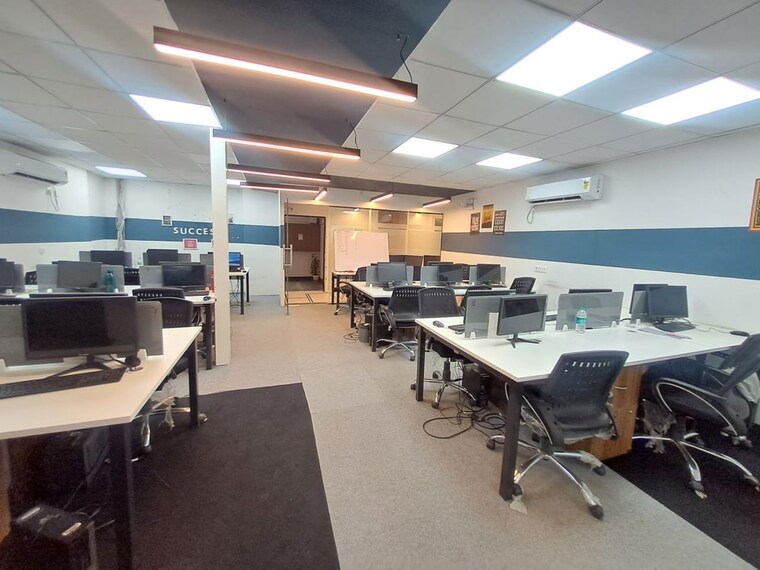 Gym, sector 63 Commercial Office Space 1800 Sq.Ft. In Sector 63 Noida 10769051